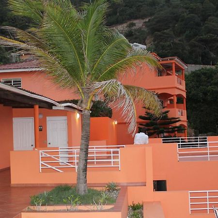 Rival Hotel Cap-Haïtien Buitenkant foto