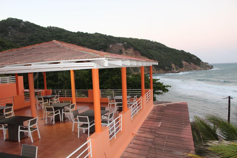 Rival Hotel Cap-Haïtien Buitenkant foto