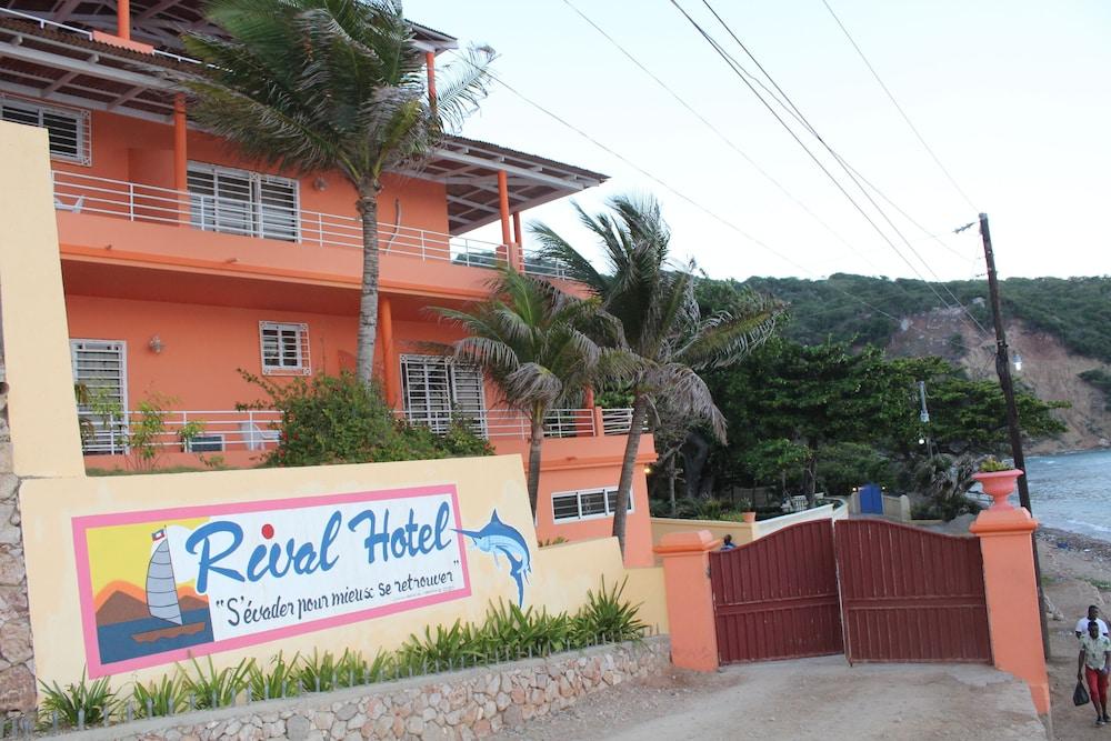 Rival Hotel Cap-Haïtien Buitenkant foto