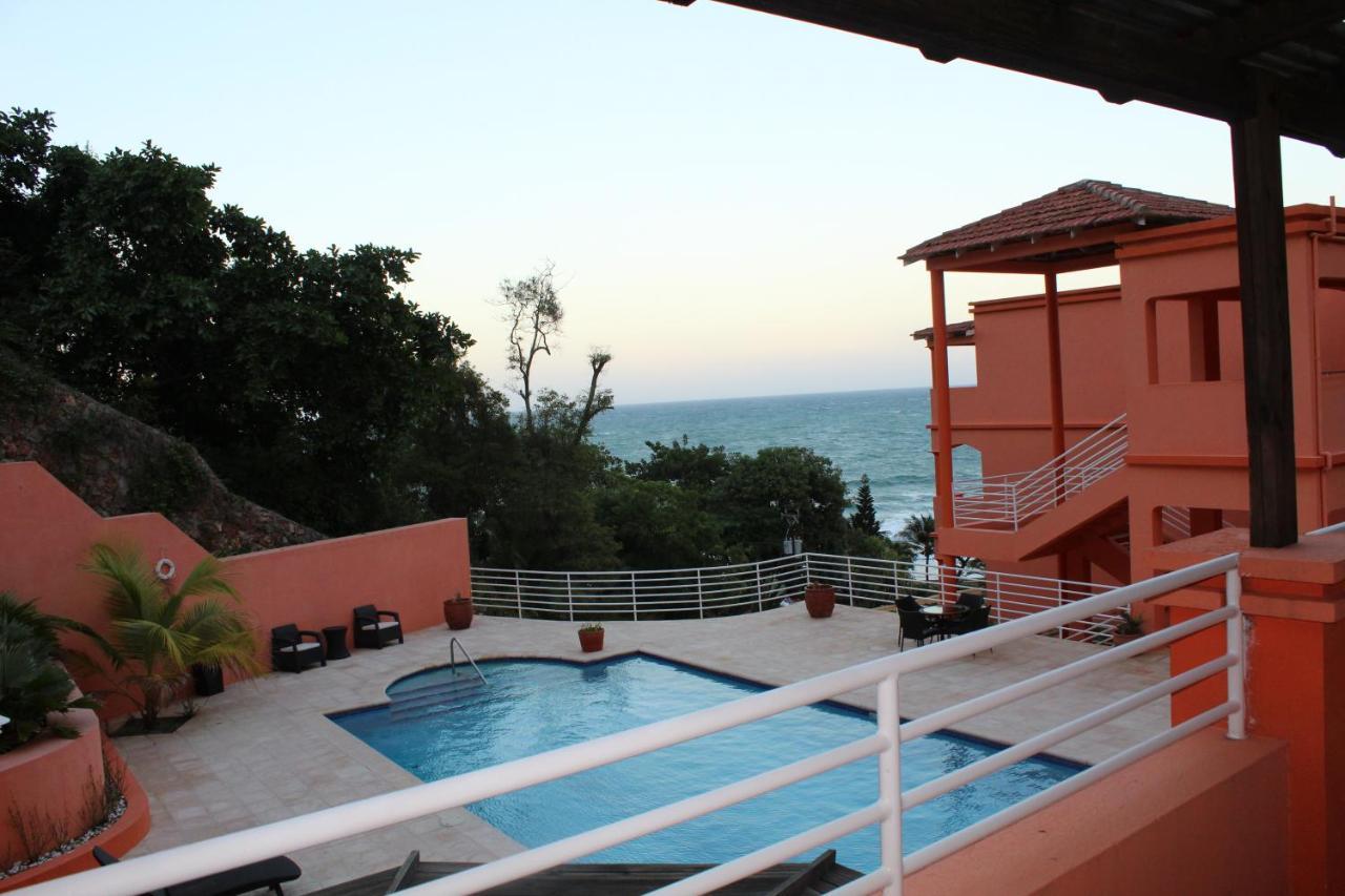 Rival Hotel Cap-Haïtien Buitenkant foto