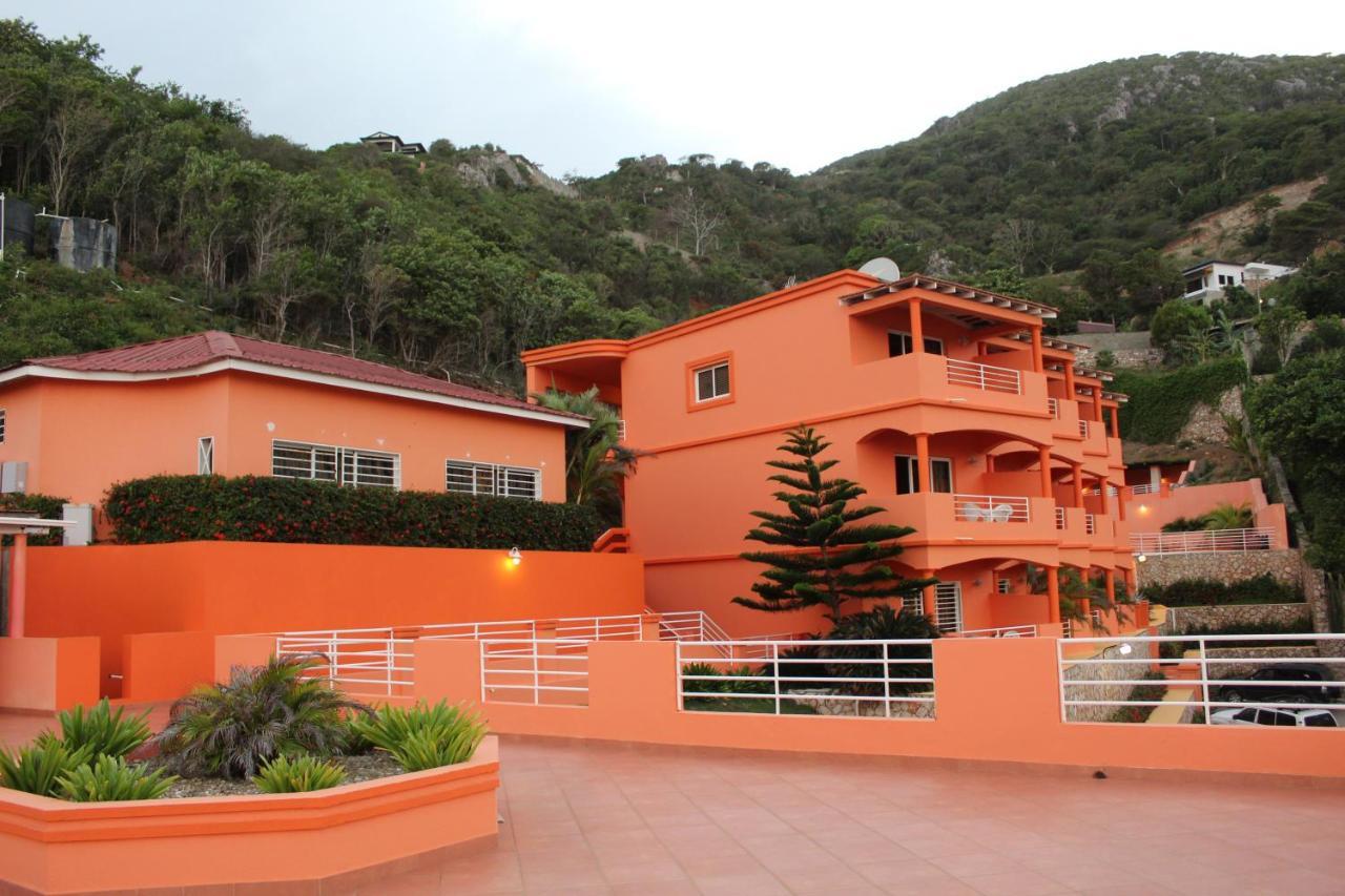 Rival Hotel Cap-Haïtien Buitenkant foto